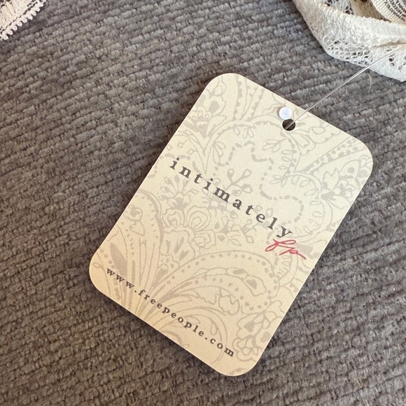 NWT FREE PEOPLE X INTIMATELY FP Lace Halter Bralette in Ivory - Picture 5 of 6